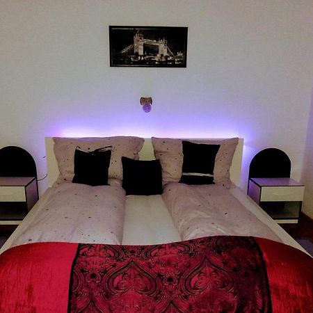 Apartament Pecs Park Zewnętrze zdjęcie