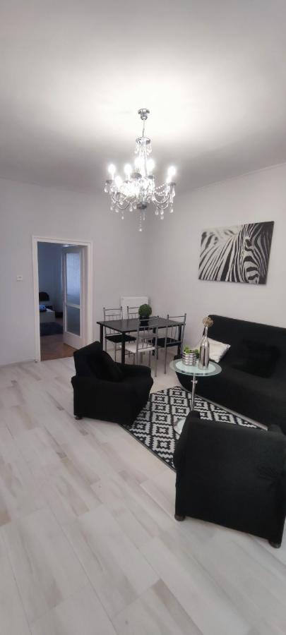 Apartament Pecs Park Zewnętrze zdjęcie