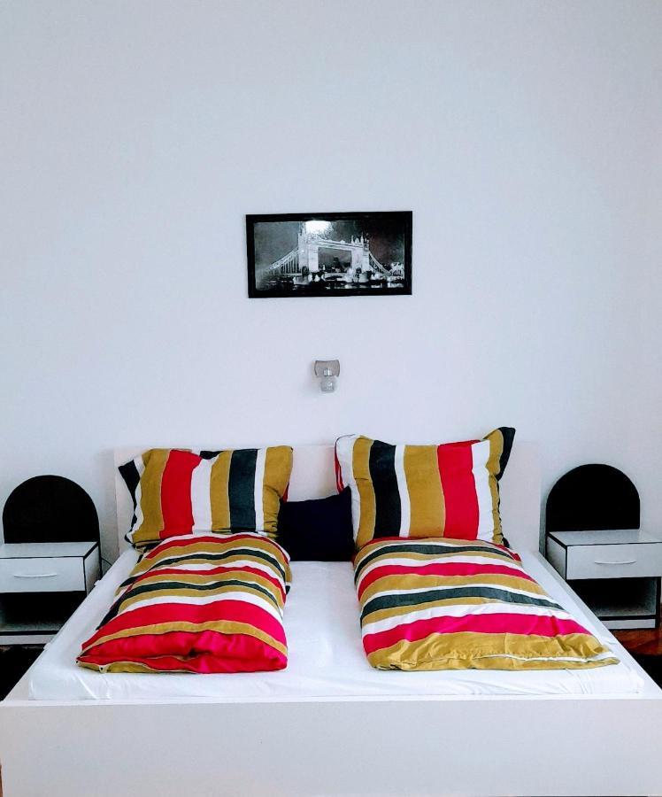 Apartament Pecs Park Zewnętrze zdjęcie