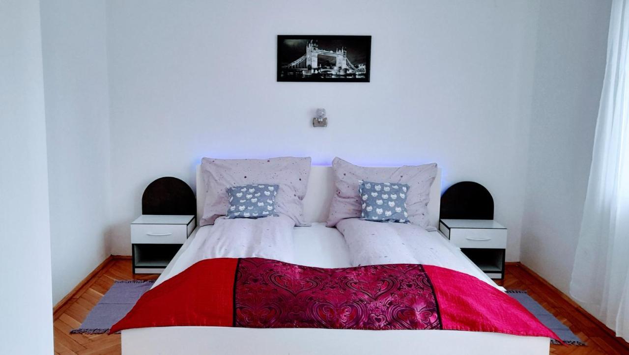 Apartament Pecs Park Zewnętrze zdjęcie