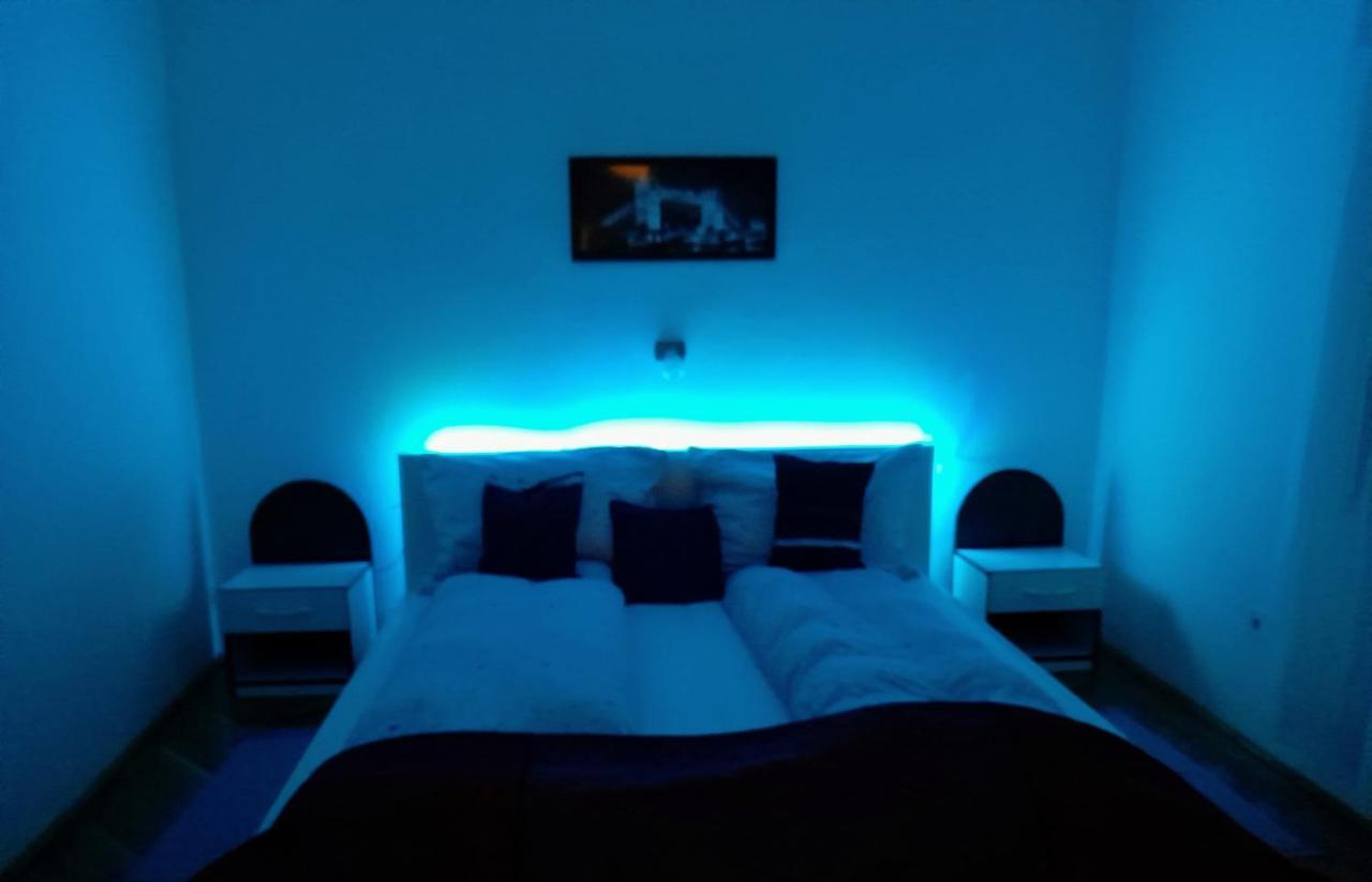 Apartament Pecs Park Zewnętrze zdjęcie